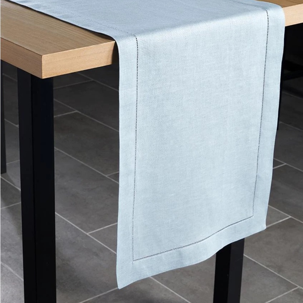 Sferra Festival Runner